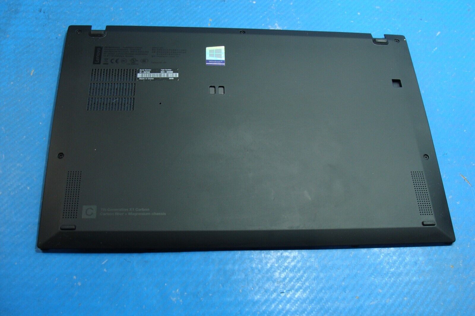 Lenovo ThinkPad 14” X1 Carbon 7th Gen Genuine Laptop Bottom Case AM1A1000510