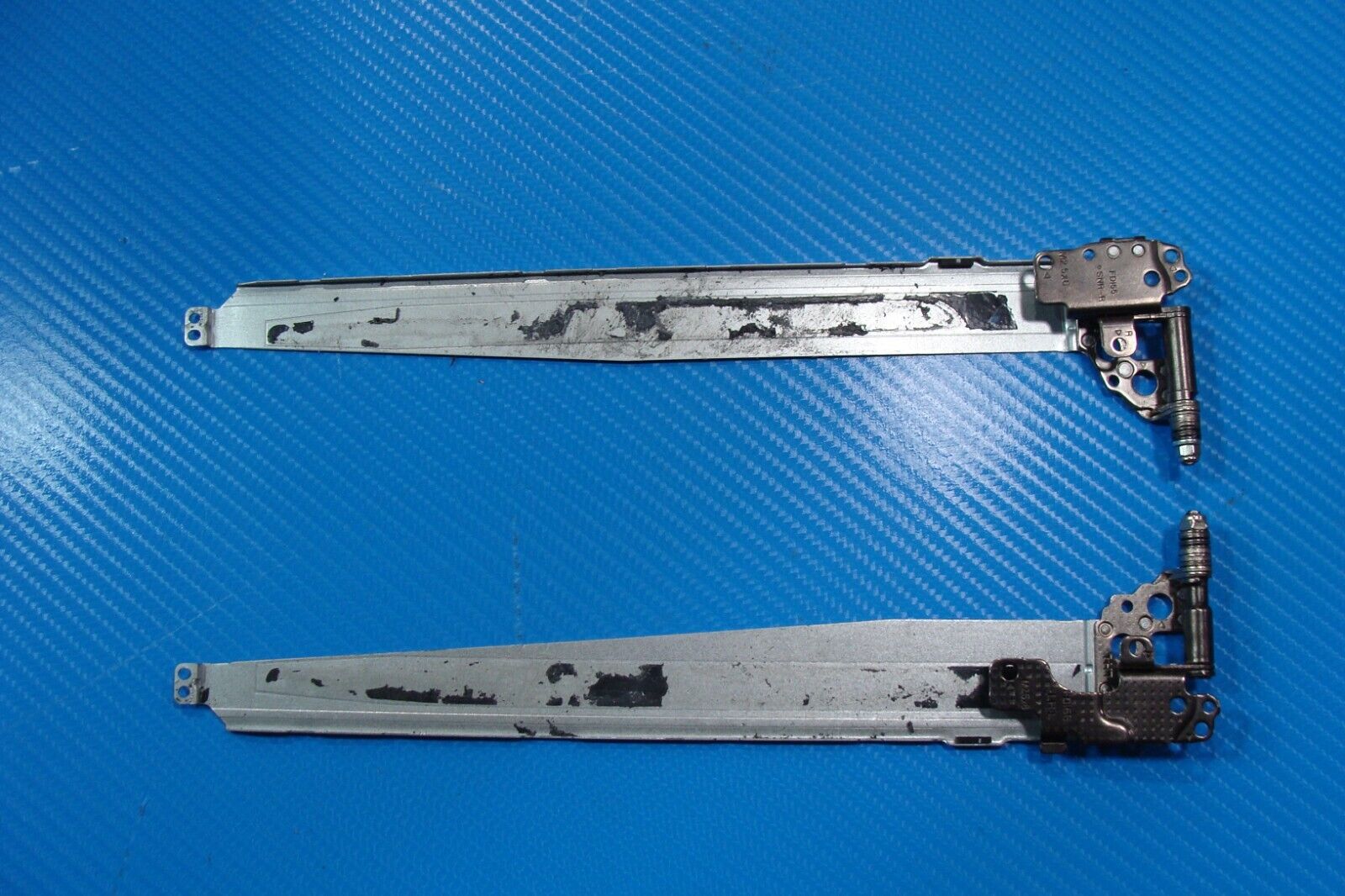 Dell Vostro 15.6” 3500 OEM Laptop Left & Right Hinge Bracket Rails Set Hinges