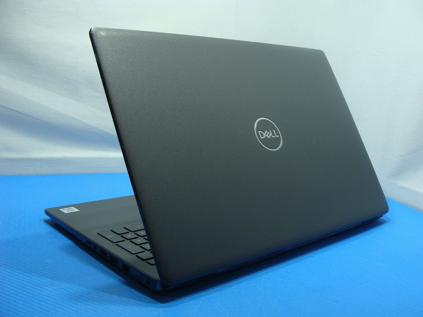 Dell Latitude  3510 15.6