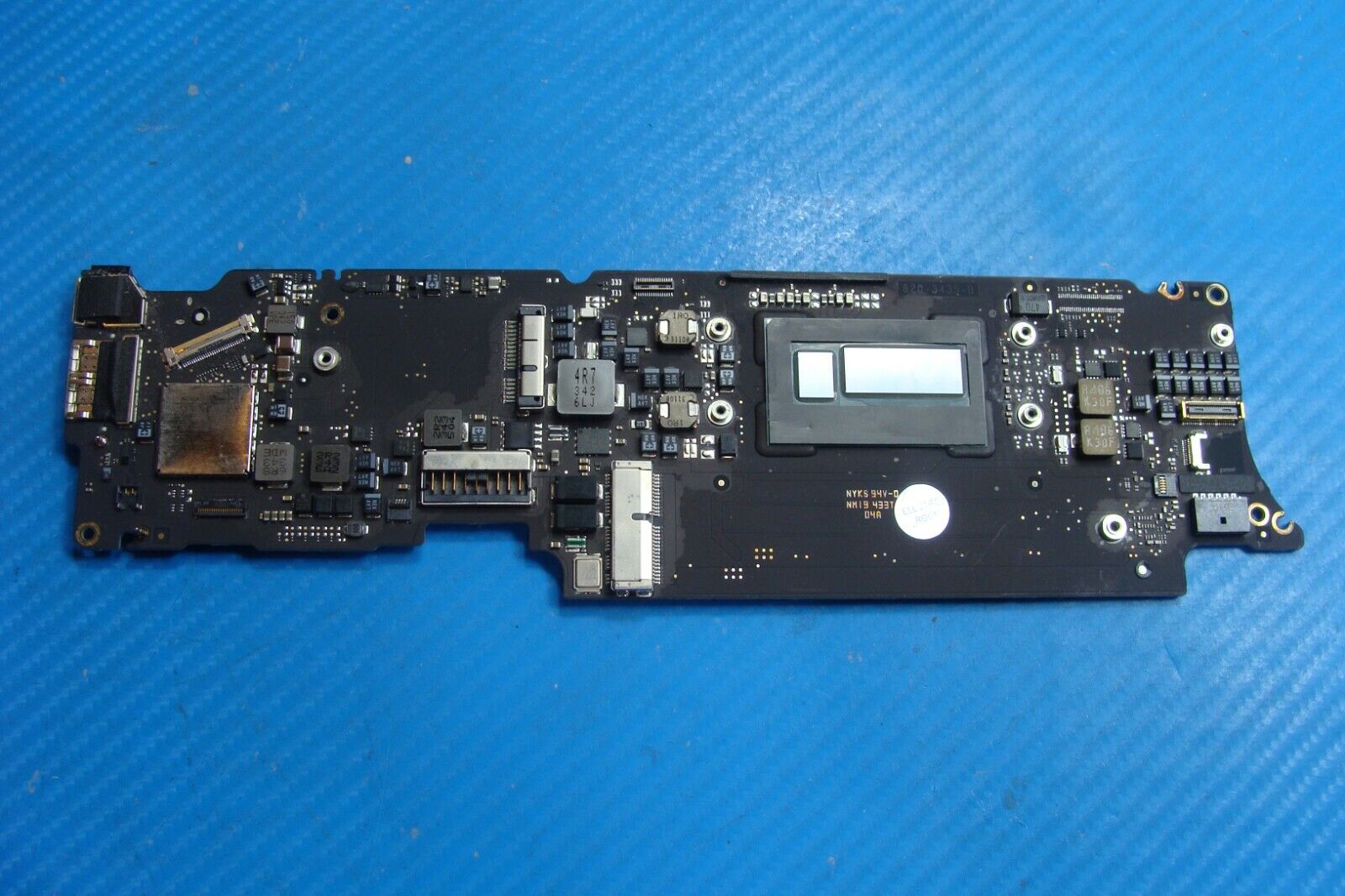 MacBook Air A1465 2013 MD711LL/A 11