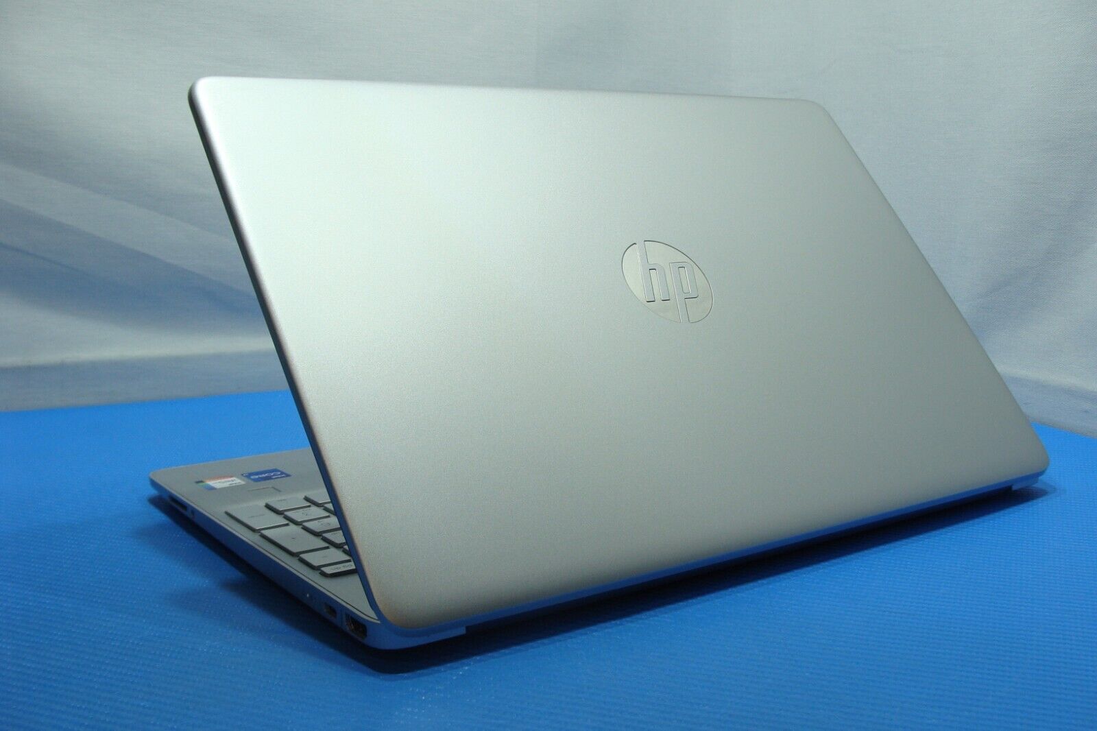 HP 15t-dy200 Laptop 15.6