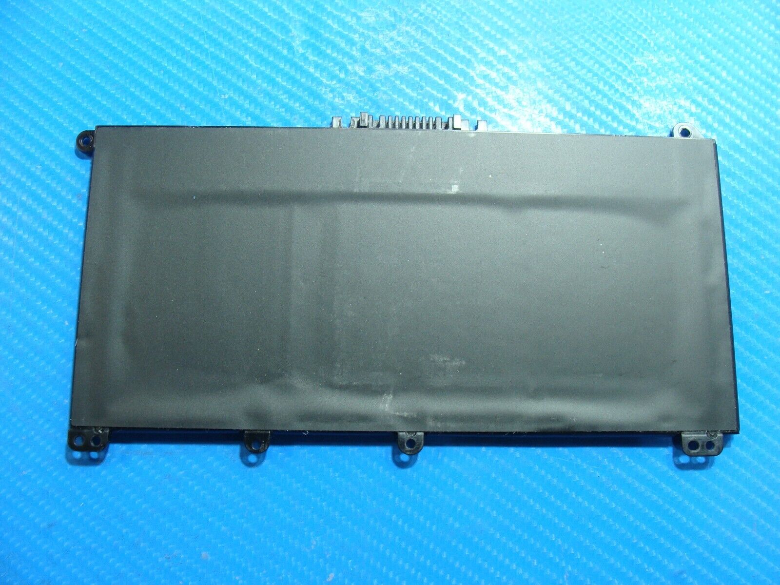 HP 15.6” 15-da3019cy OEM Laptop Battery 11.4V 41.04Wh 3420mAh HT03XL L11119-855