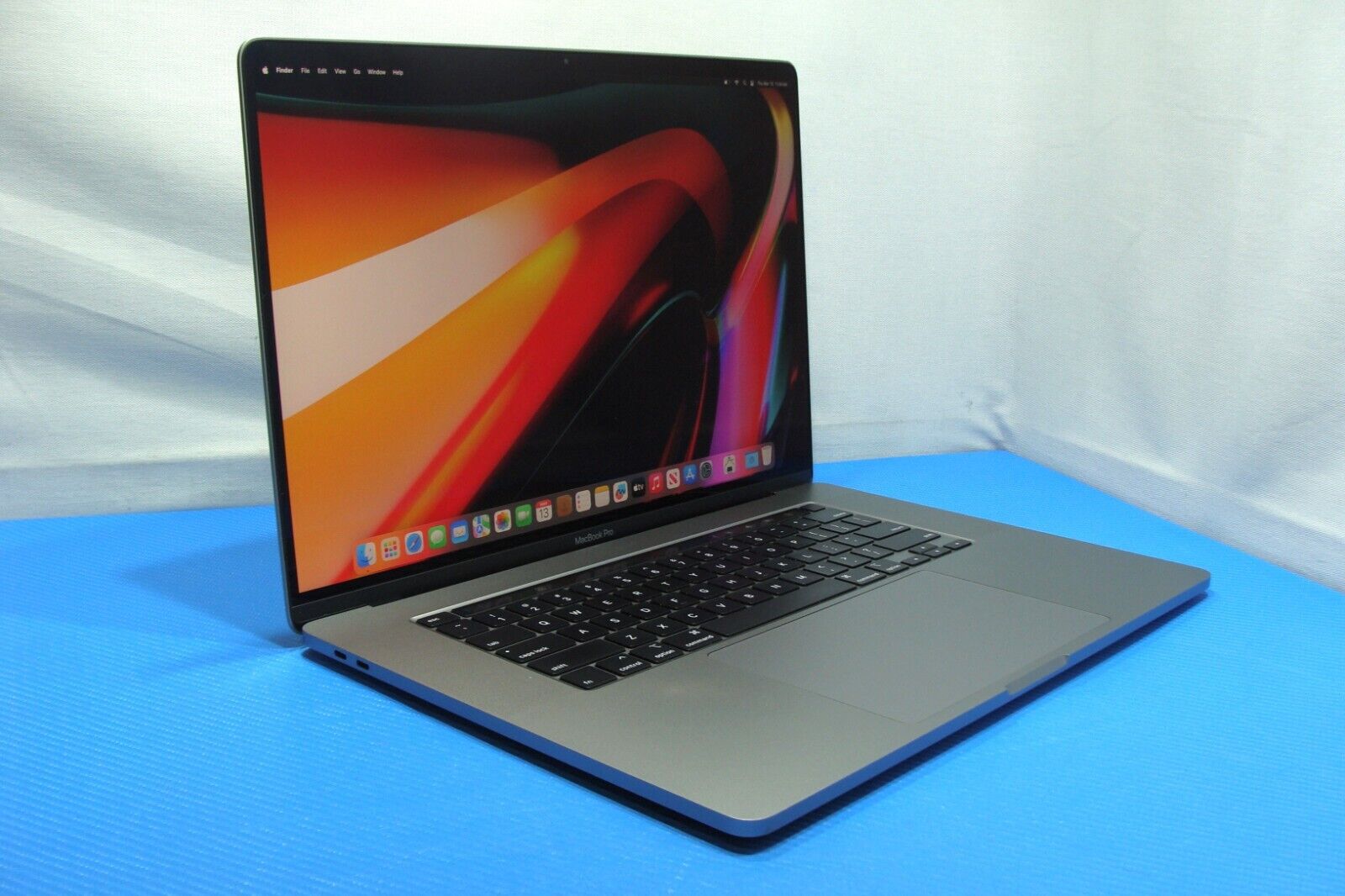 Apple MacBook Pro A2141 16