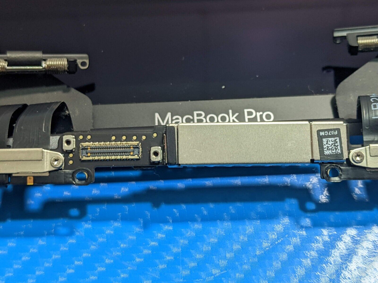 MacBook Pro A2141 16