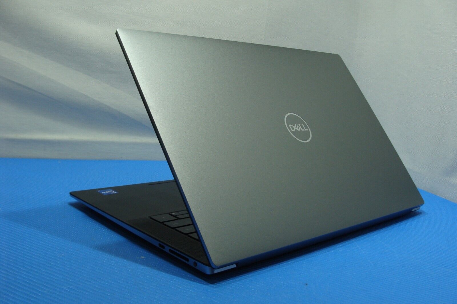 Dell Precision 5560 15.6