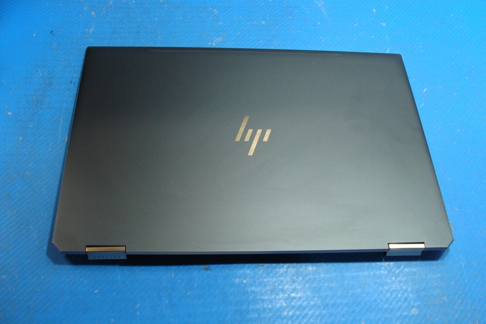 HP Spectre x360 15-df0033dx 15.6