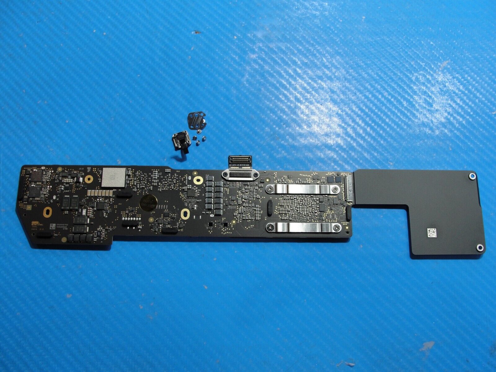 Macbook Air 13” 2020 M1 8GB 256GB Logic Board 820-02106-07 AS IS