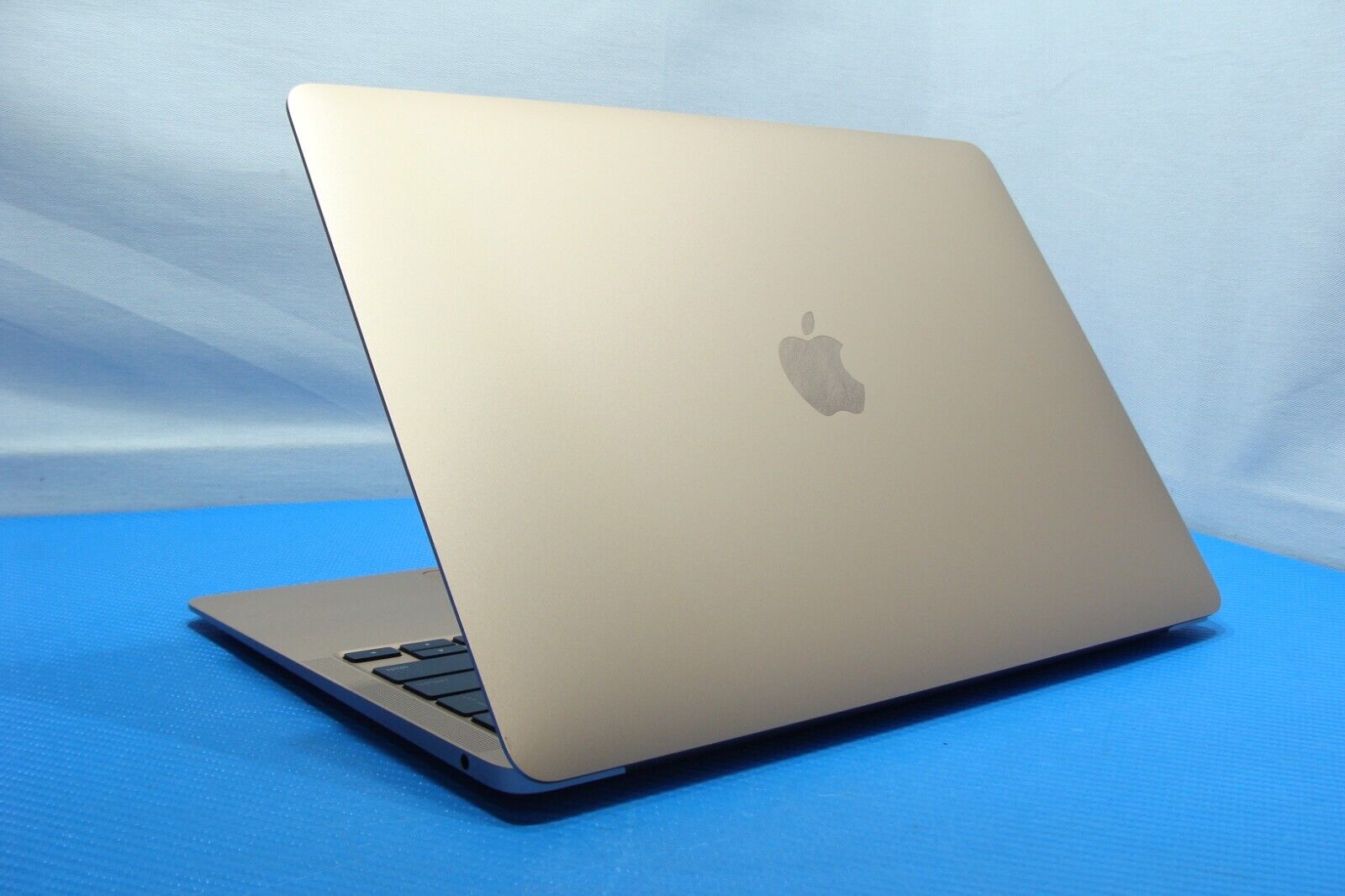 Apple MacBook Air A2337 13.3