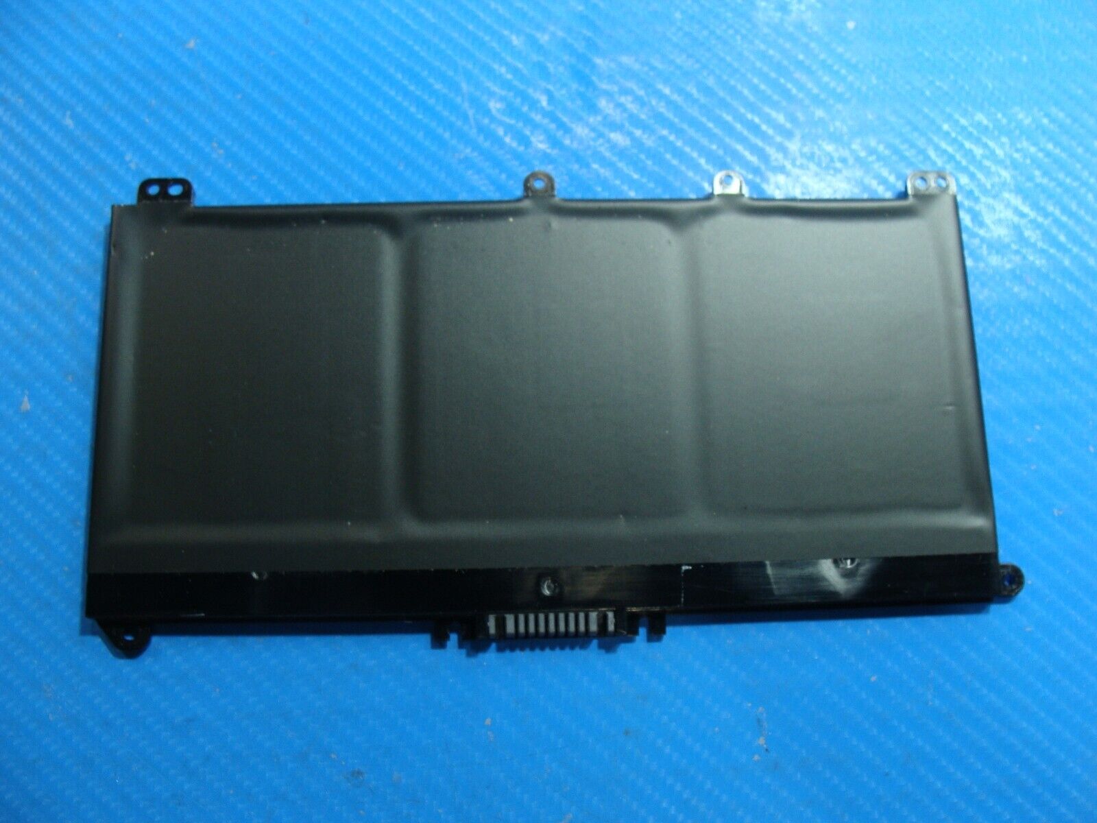 HP Pavilion 15.6” 15-cs3153cl Battery 11.34V 41.04Wh 3440mAh HT03XL L11119-855