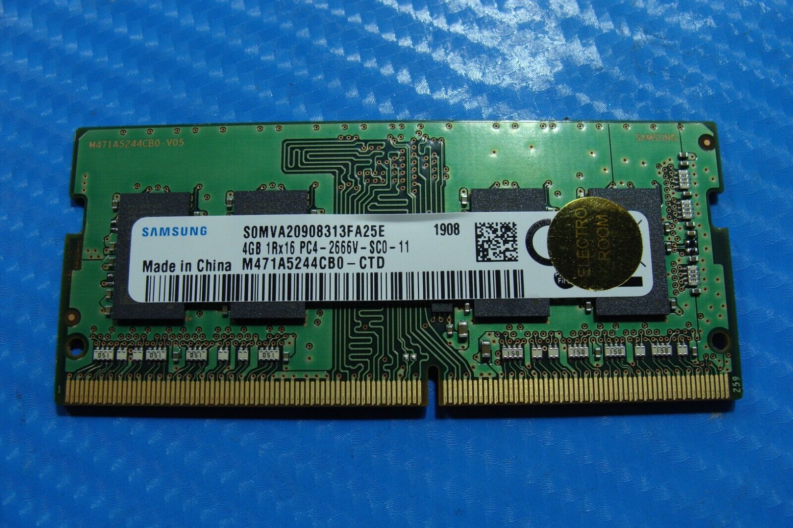 Lenovo 730-15IWL Samsung 4GB 1Rx16 PC4-2666V SO-DIMM Memory RAM M471A5244CB0-CTD