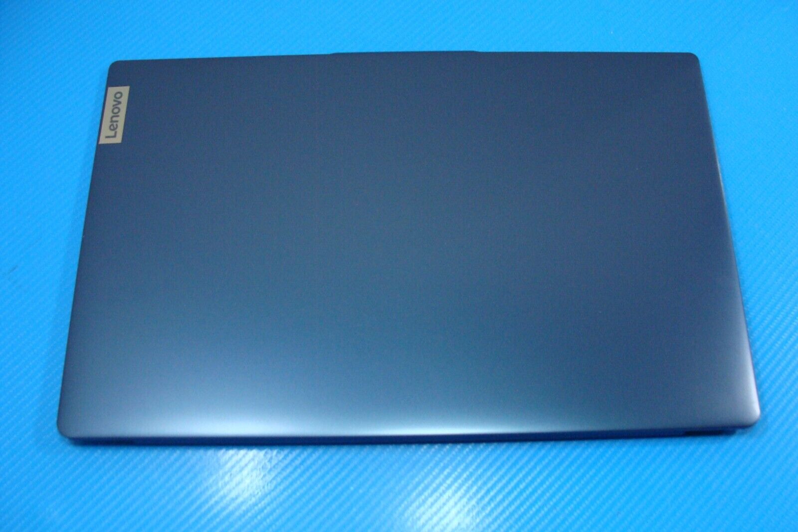 Lenovo IdeaPad Slim 3 15ABR8 15.6