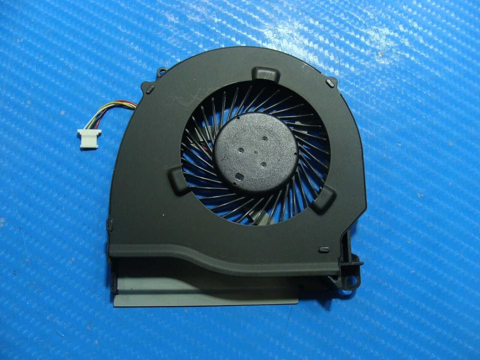 Dell Inspiron 15.6” 15 5577 Genuine Laptop CPU Cooling Fan 4X5CY