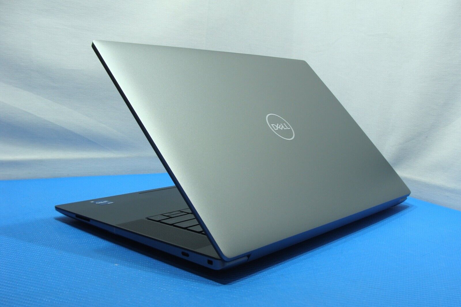 Dell Precision 5680 16