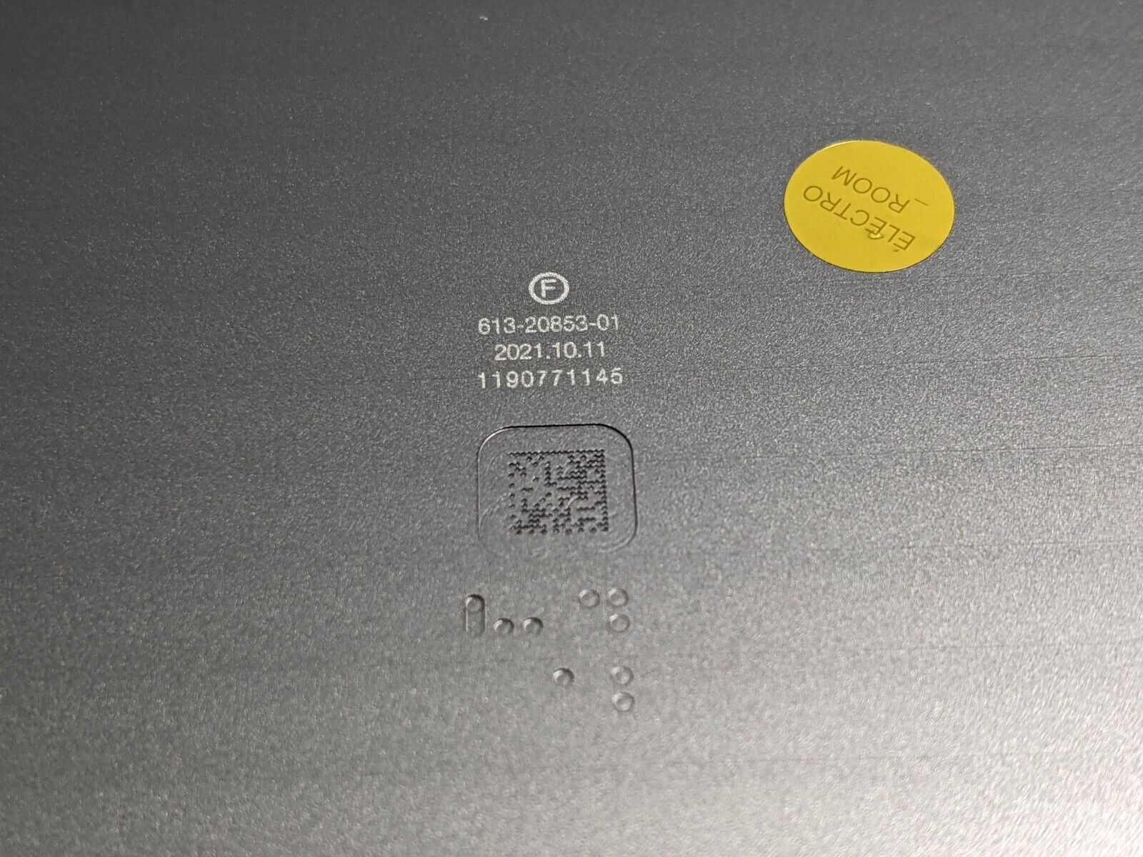 MacBook Pro 16” A2485 2021 MK1H3LL/A Genuine Bottom Case Space Gray 613-20853-01