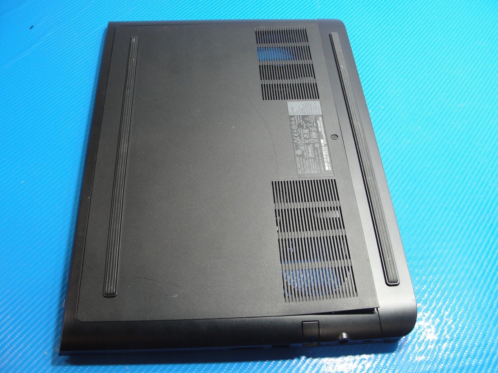 Dell G7 7588 15.6