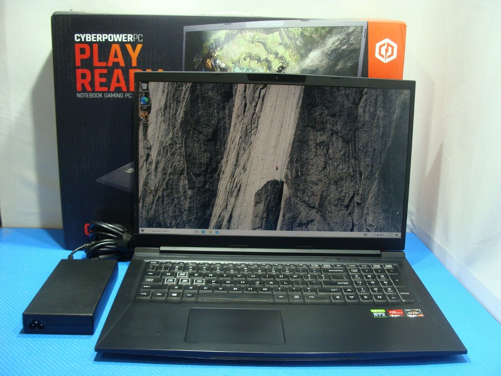 CyberPower PC Tracer R 17 GK7NR0R 17