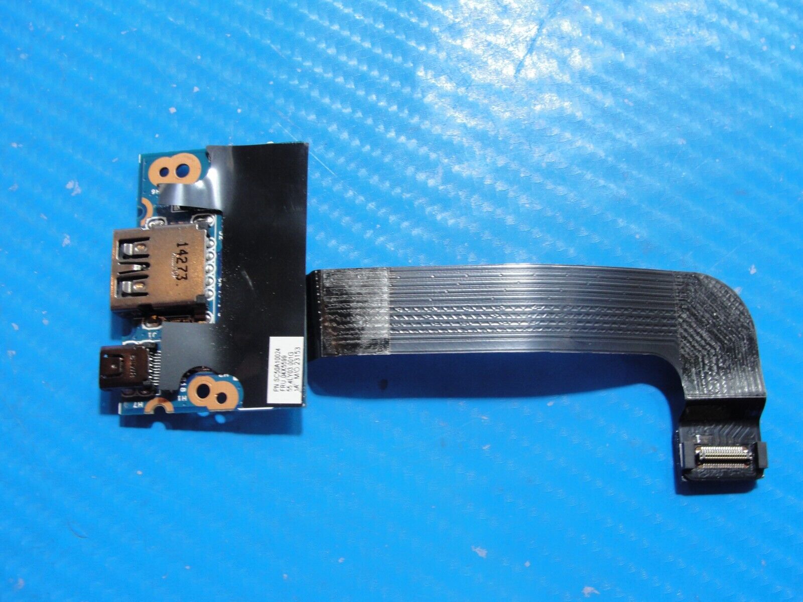 Lenovo ThinkPad 14” X1 Carbon 2nd Gen USB Board w/Cable 04X5599 55.4LY03.001G