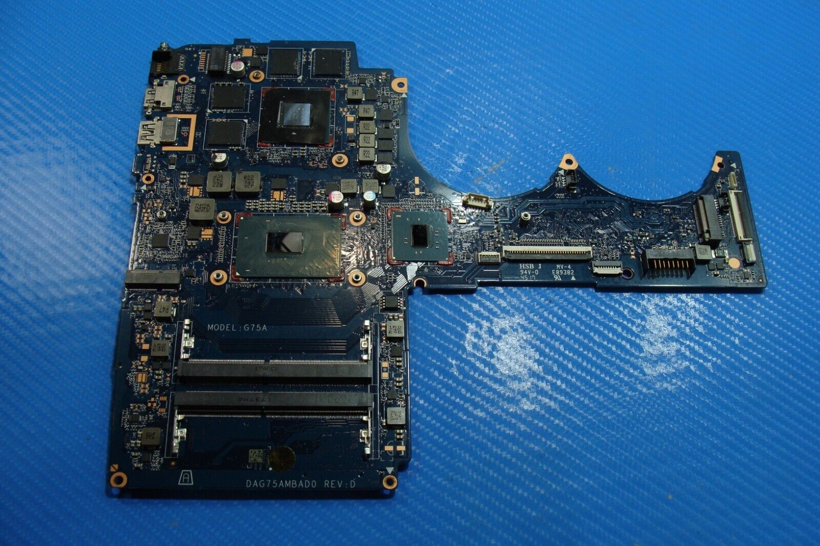 HP Pavilion 15-cb008nt 15.6