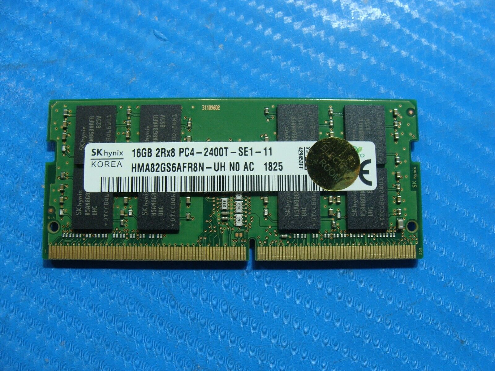 Dell 5520 SK Hynix 16GB 2Rx8 PC4-2400T Memory RAM SO-DIMM HMA82GS6AFR8N-UH