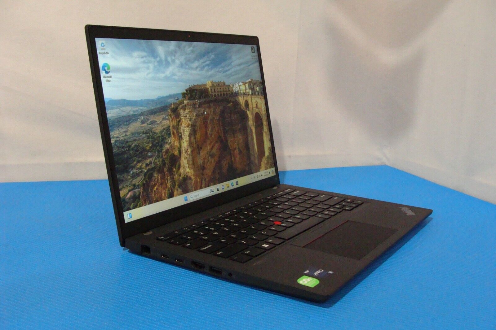 Lenovo ThinkPad T14 Gen 3 14