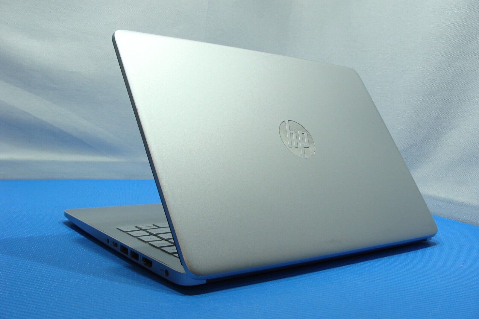 HP Laptop 14-fq0033dx 14