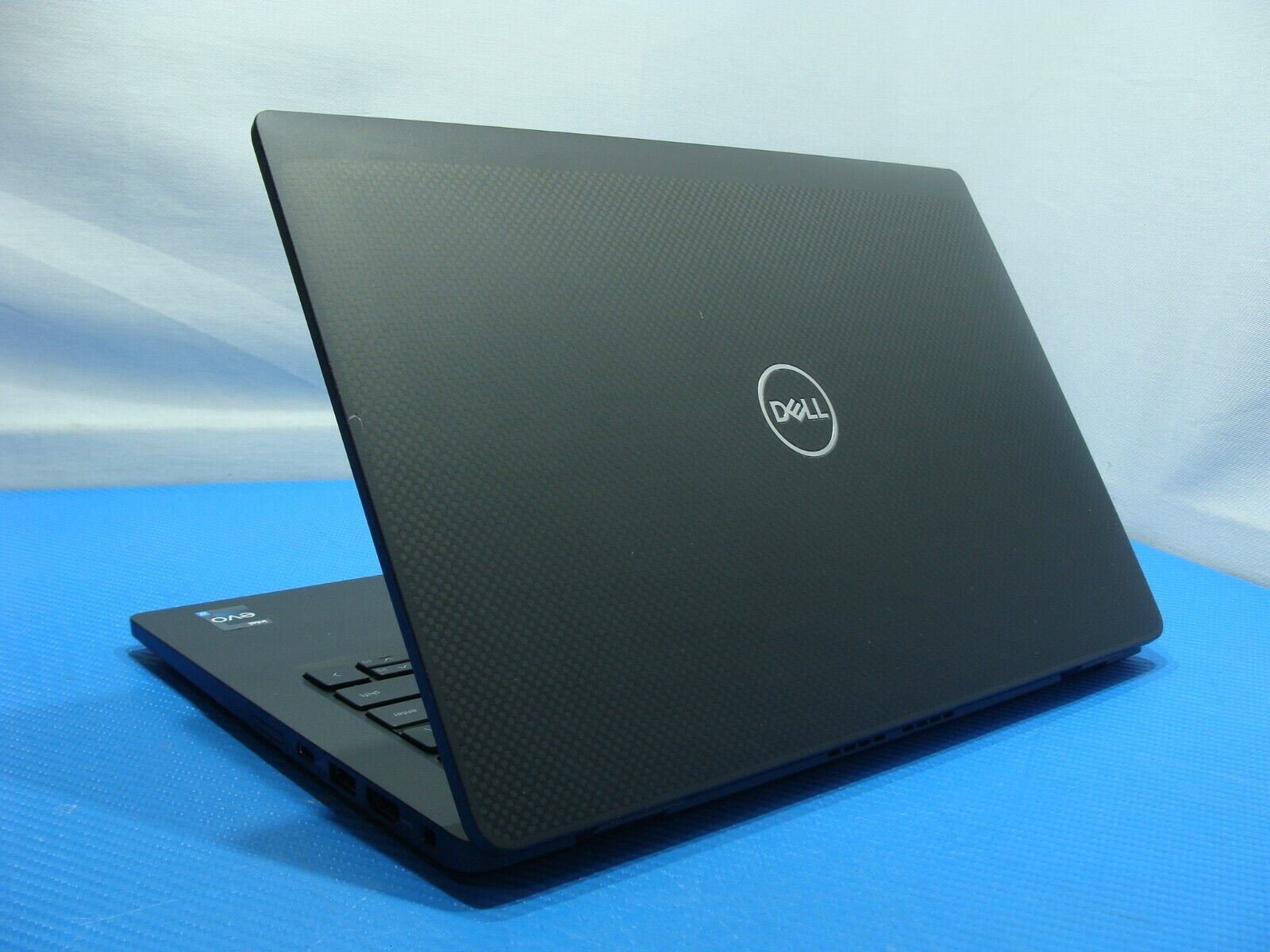 Dell Latitude 7330 Laptop 13.3