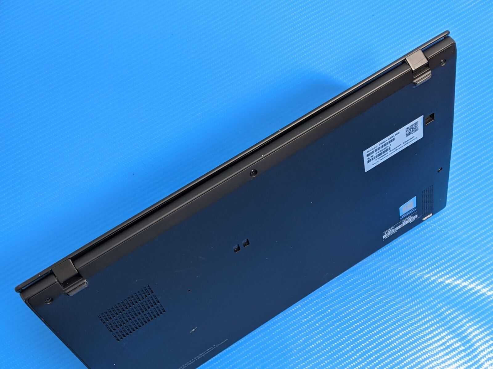 Lenovo ThinkPad X1 Carbon Gen 8 14