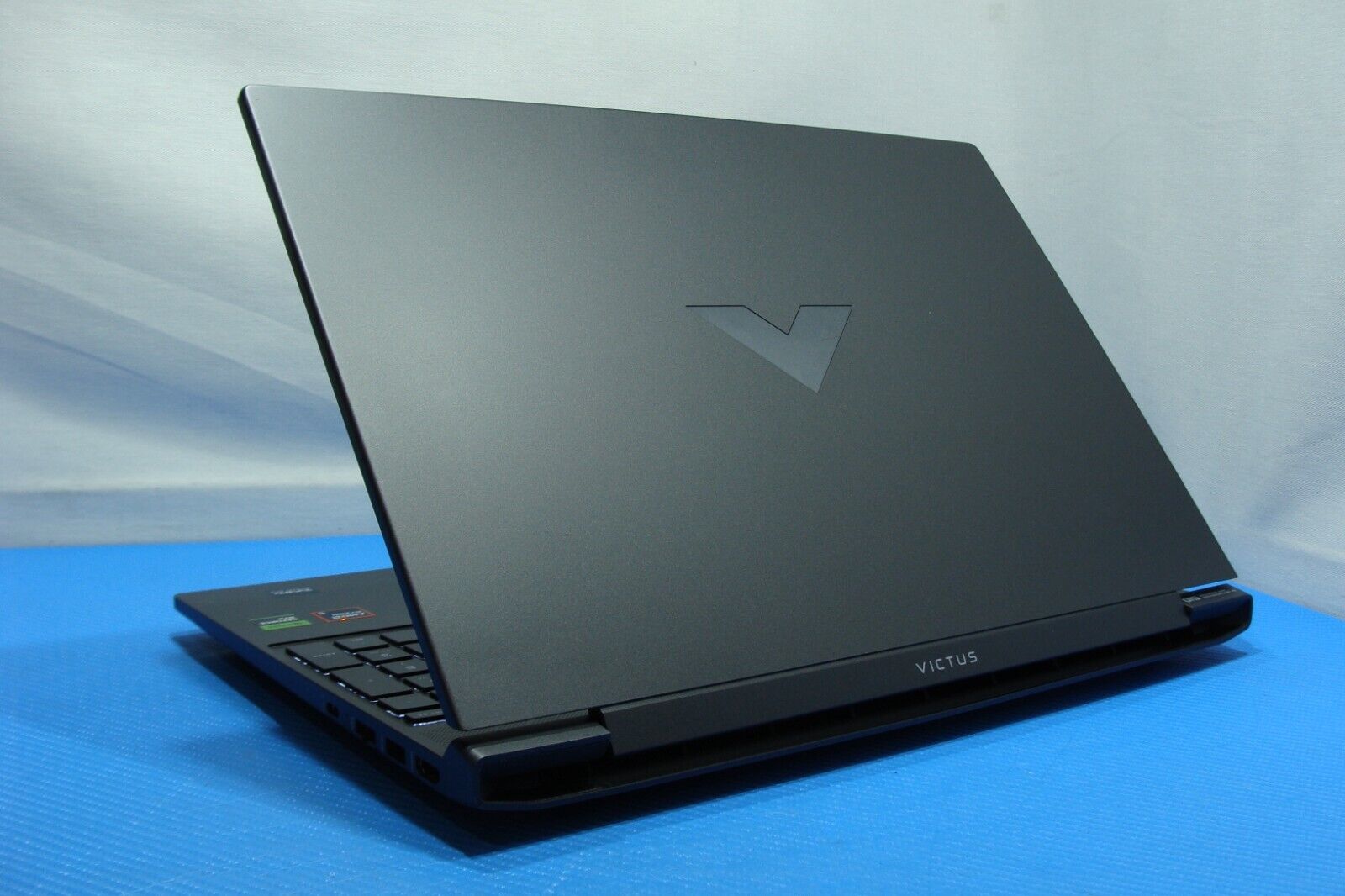 2024 HP Victus 15-fb2082wm Gaming 15.6