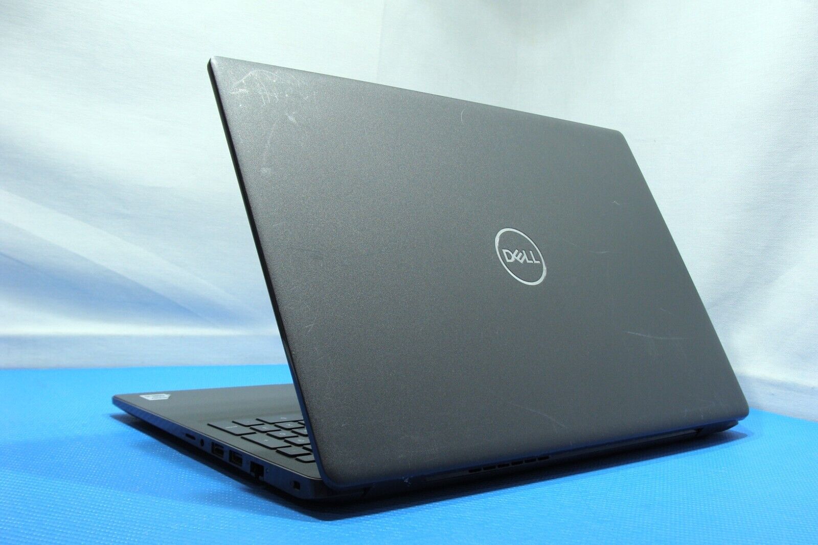 Dell Latitude  3510 15.6