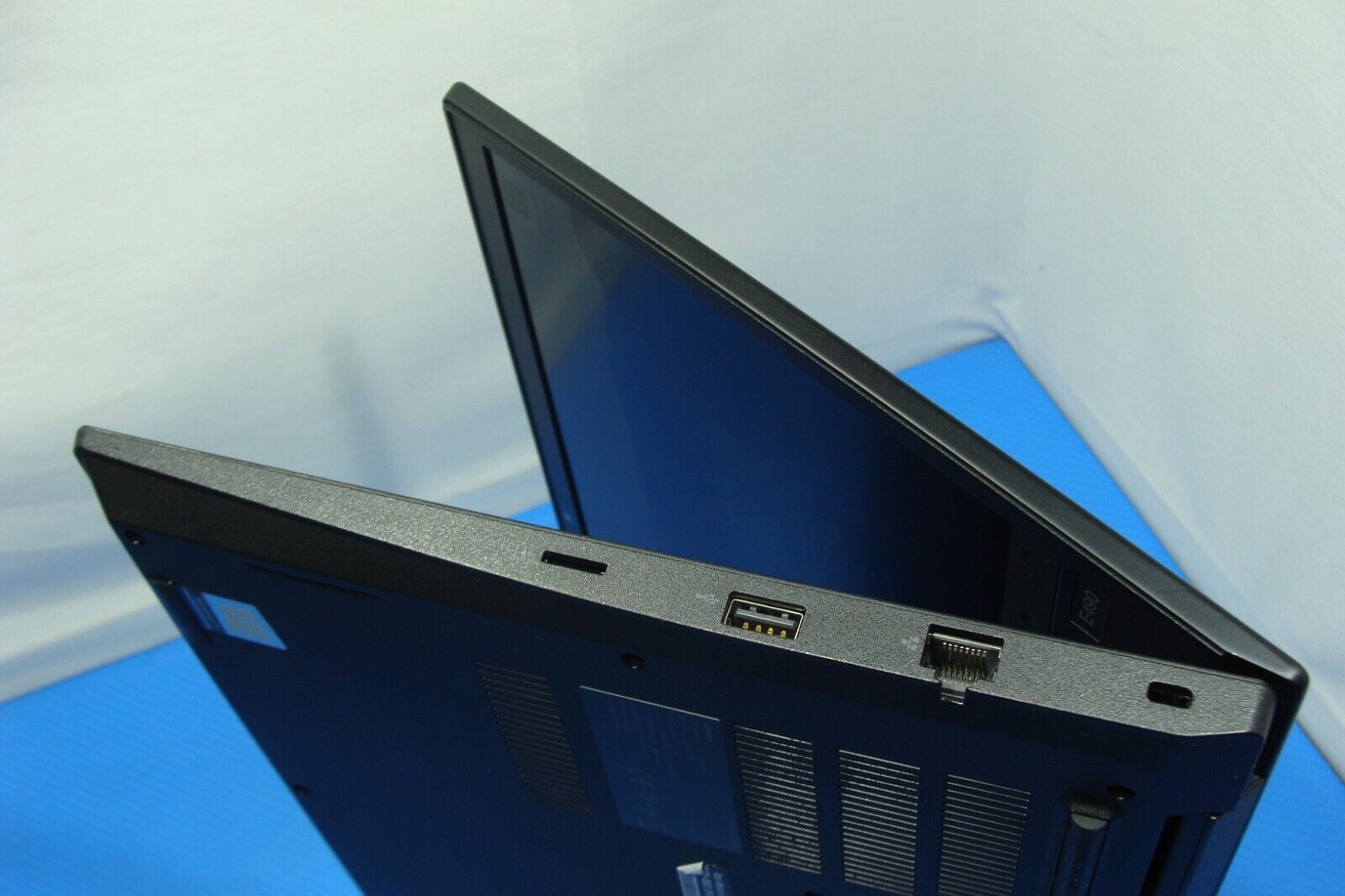 Lenovo ThinkPad E490 14