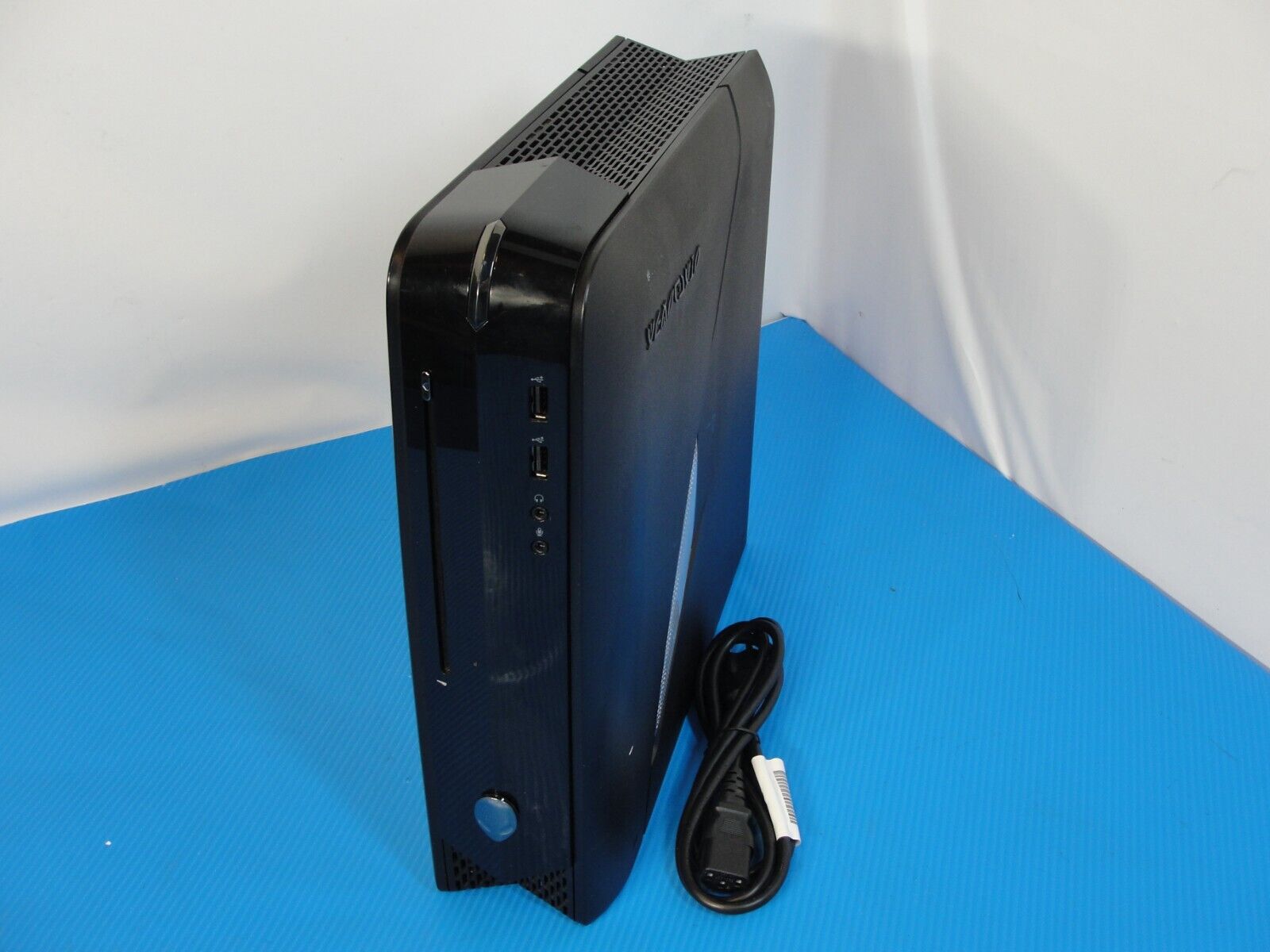 Alienware Desktop X51 Intel Core i3 3.3GHz 8GB RAM 1TB nVidia GeForce GT 640