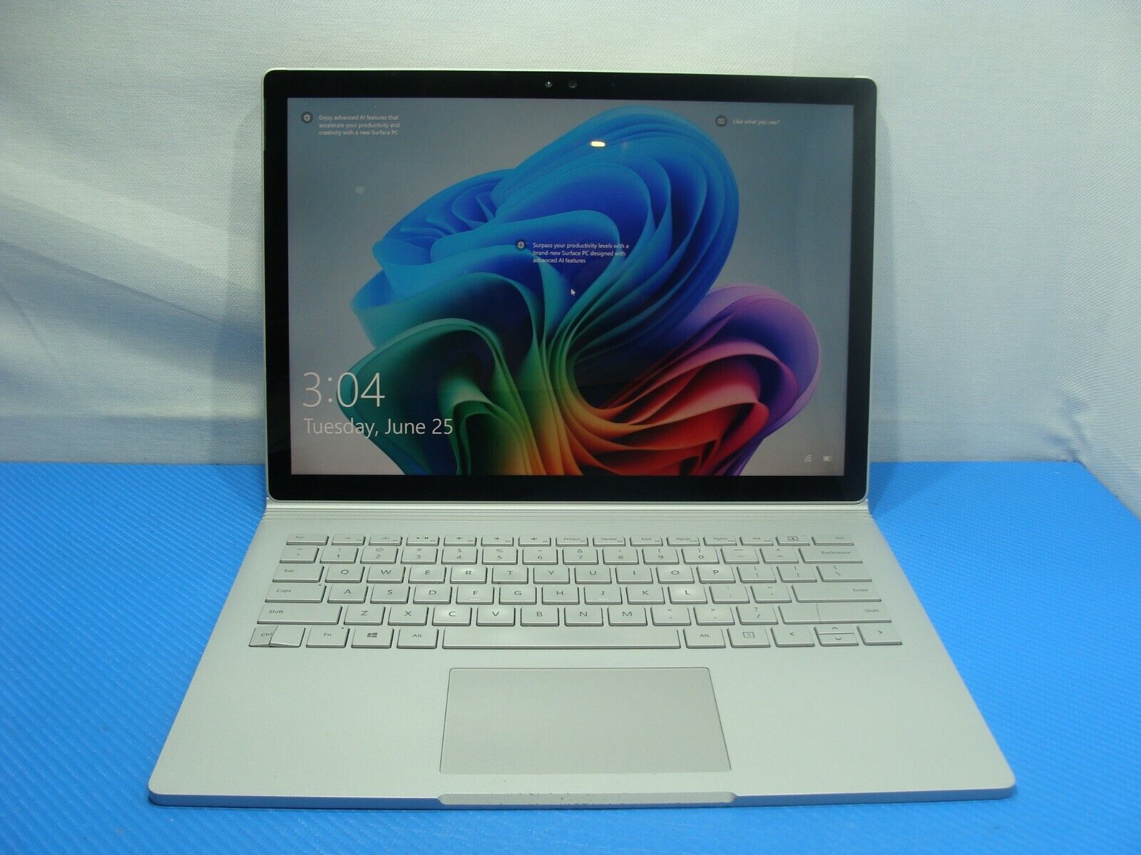 Microsoft Surface Book 13.5