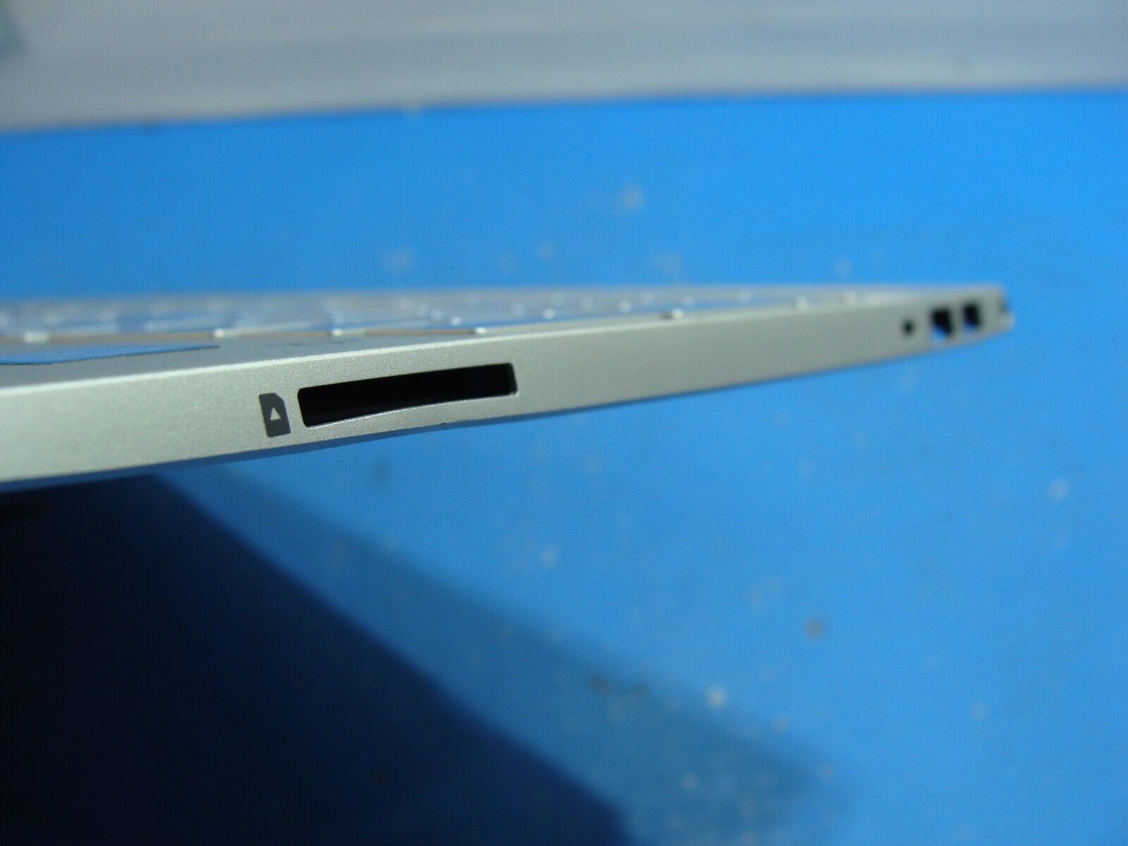 HP Pavilion 15-cs0012cl 15.6