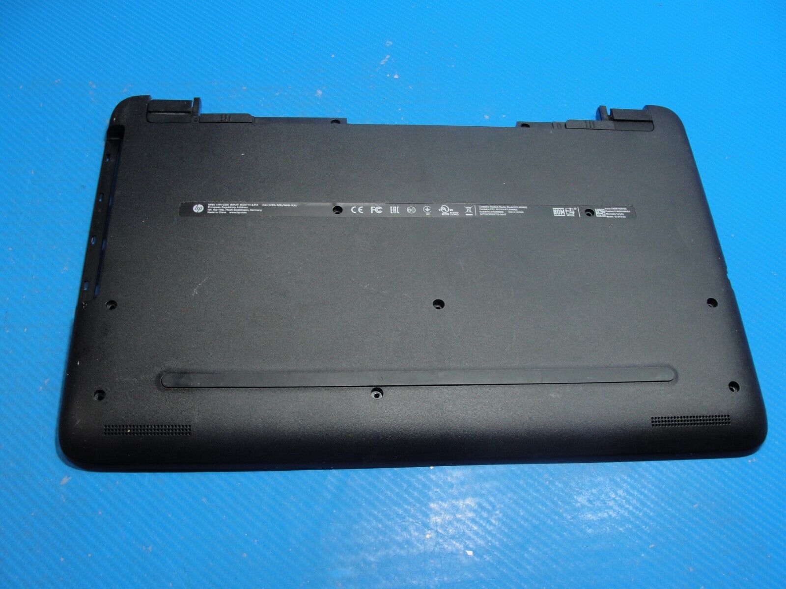 HP 15.6” 15-af131dx Genuine Laptop Bottom Case Base Cover AP1EM000600 813939-001