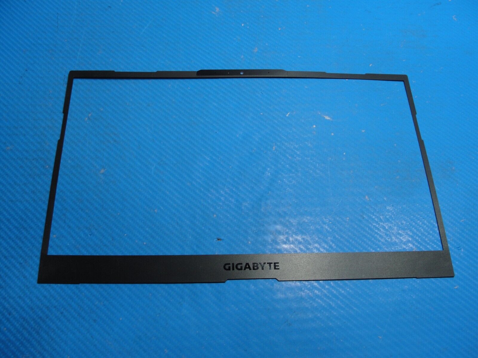 Gigabyte 14” U4 RC14 Genuine Laptop LCD Front Bezel 6-40-L14M1-040