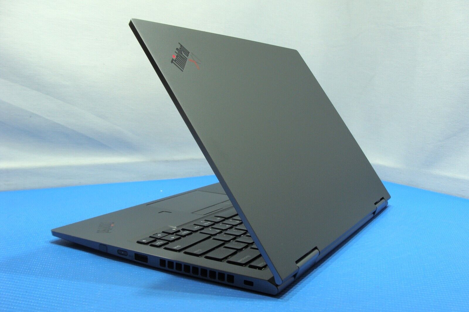 Lenovo ThinkPad X1 Yoga Gen 5 14