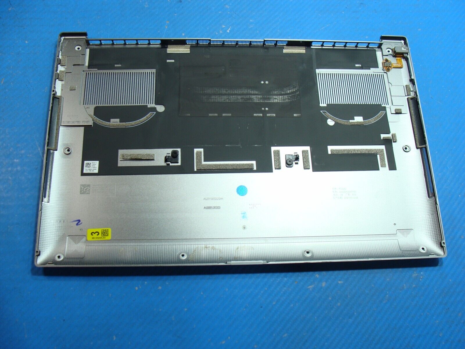 Dell Precision 15.6” 5550 Genuine Laptop Bottom Base Silver A19B2A FMXW6X