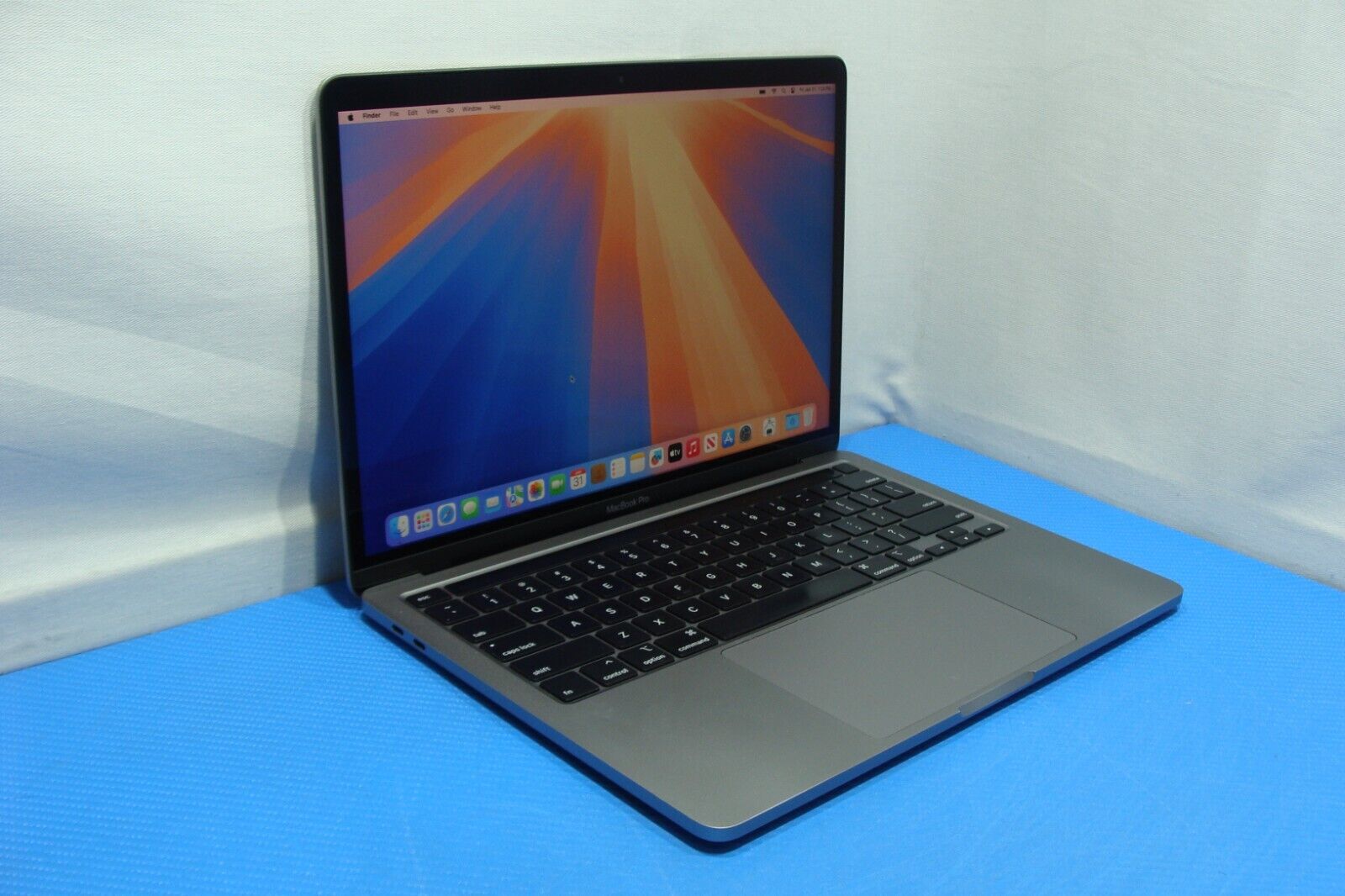 Apple MacBook Pro A2251 13