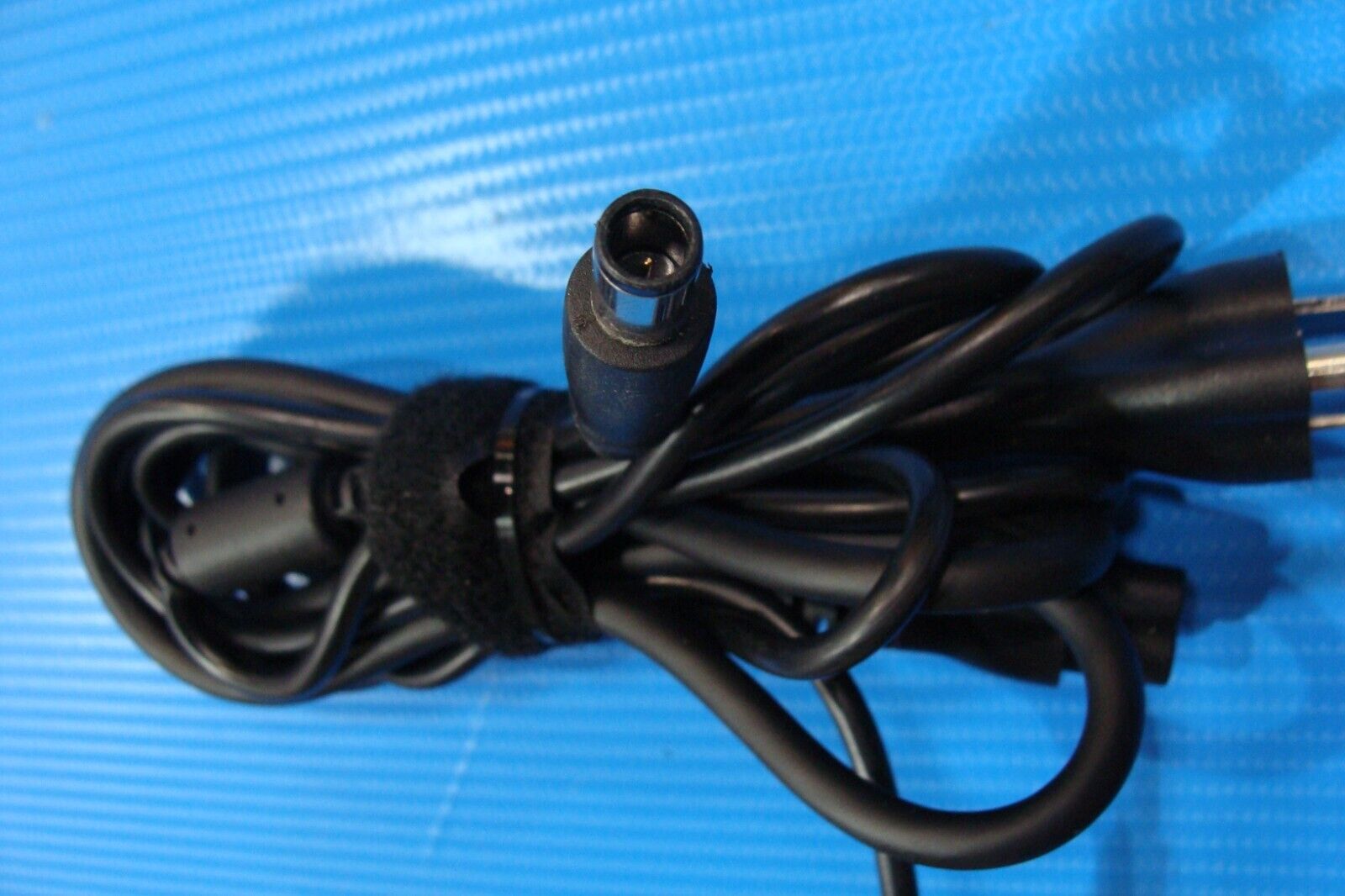 Genuine Dell AC Adapter Power Charger 19.5V 3.34A 65W LA65NS2-01 0928G4