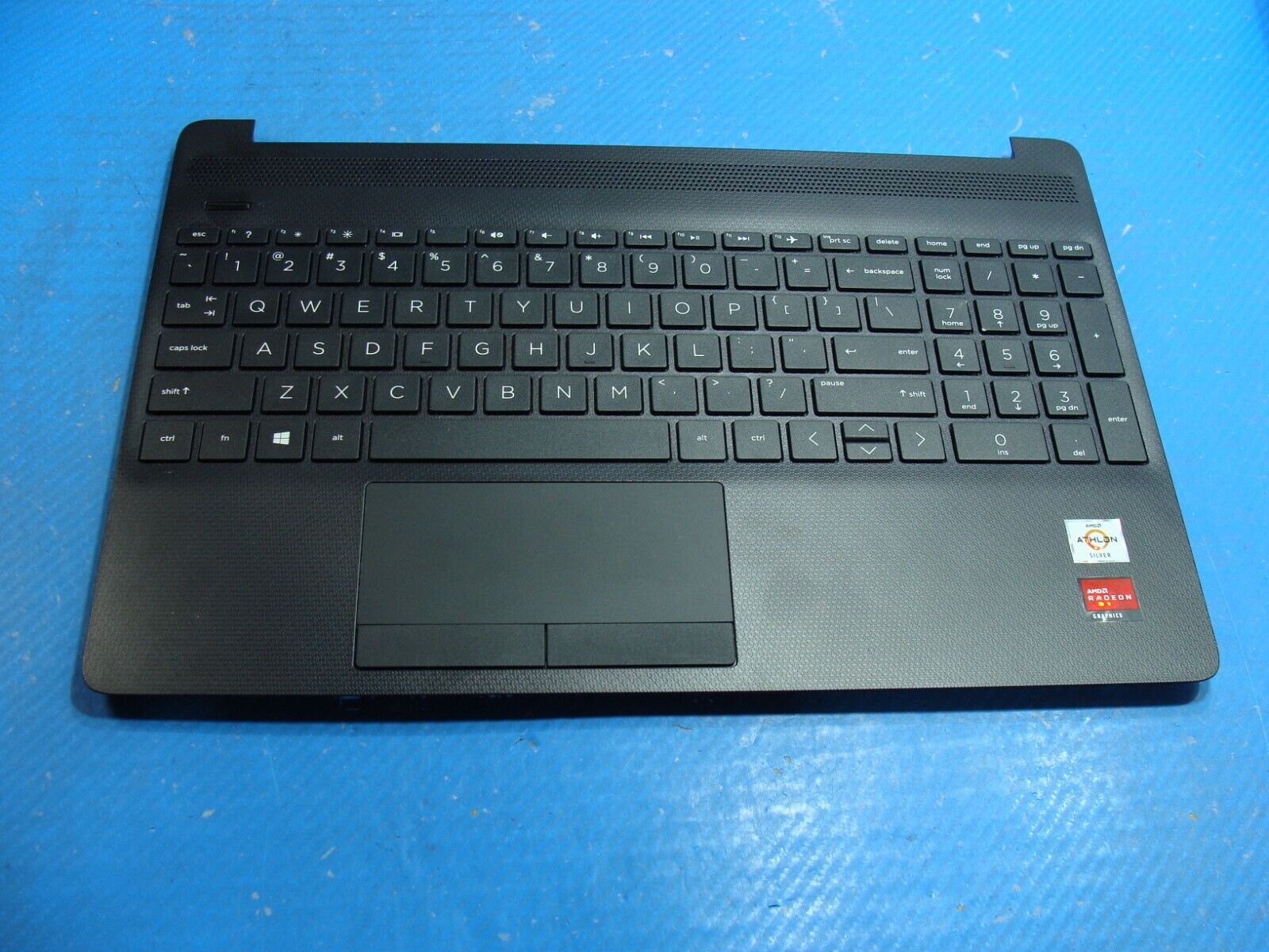 HP 15.6” 15z-gw000 Palmrest w/TouchPad Keyboard & Speakers AP2H8000E00 Grade A