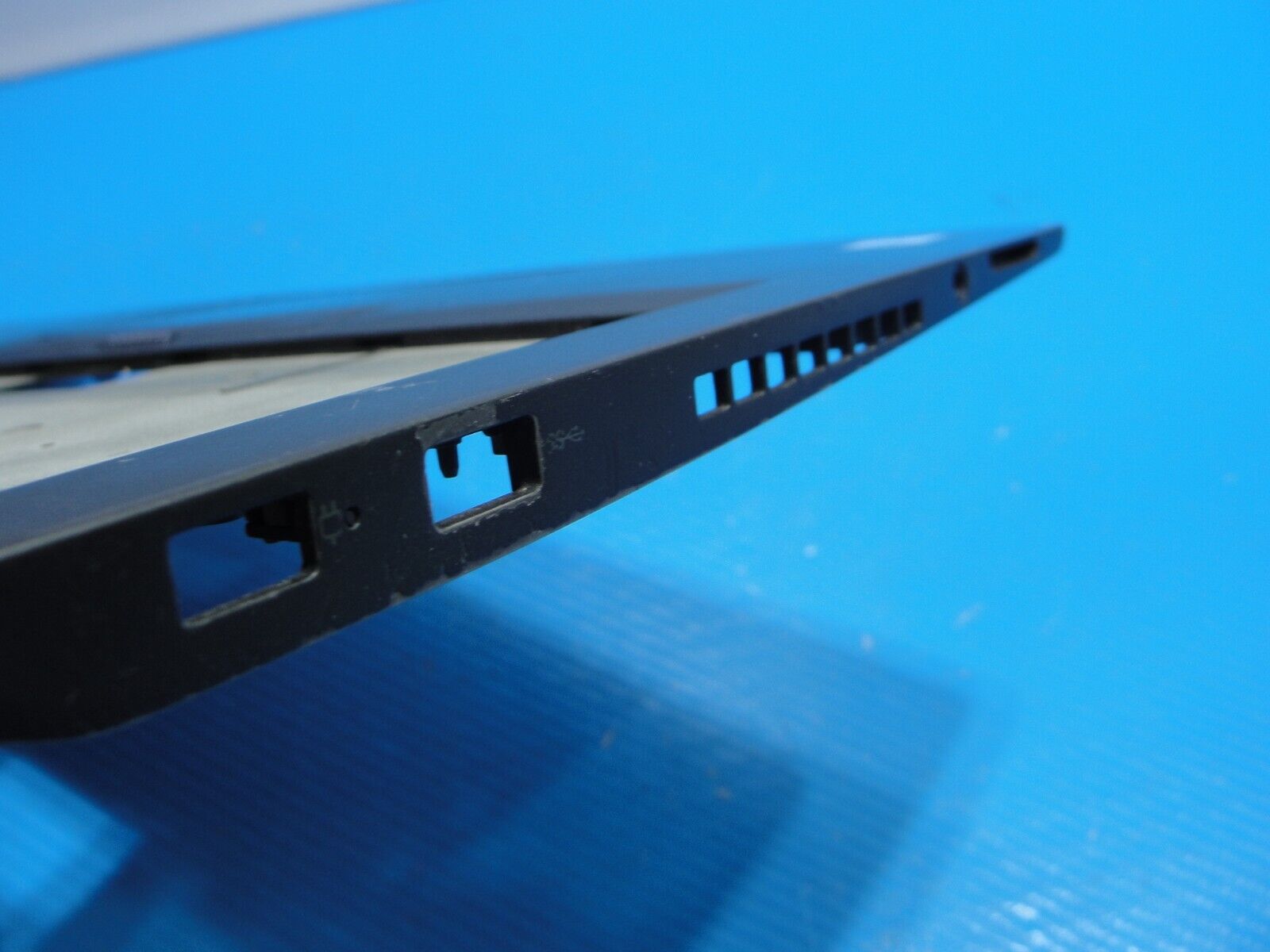 Lenovo ThinkPad 14” T470s Genuine Laptop Palmrest w/TouchPad Black AM134000100