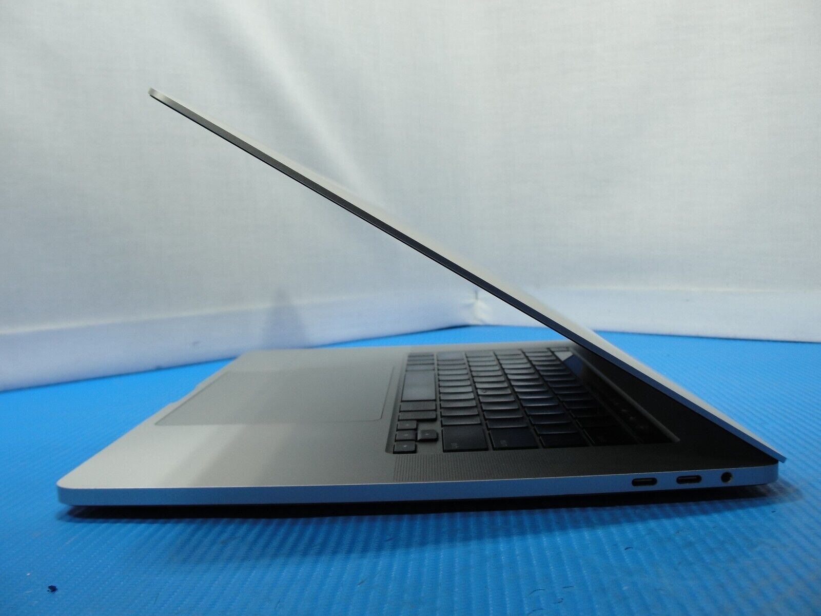 GREAT Apple MacBook Pro 16