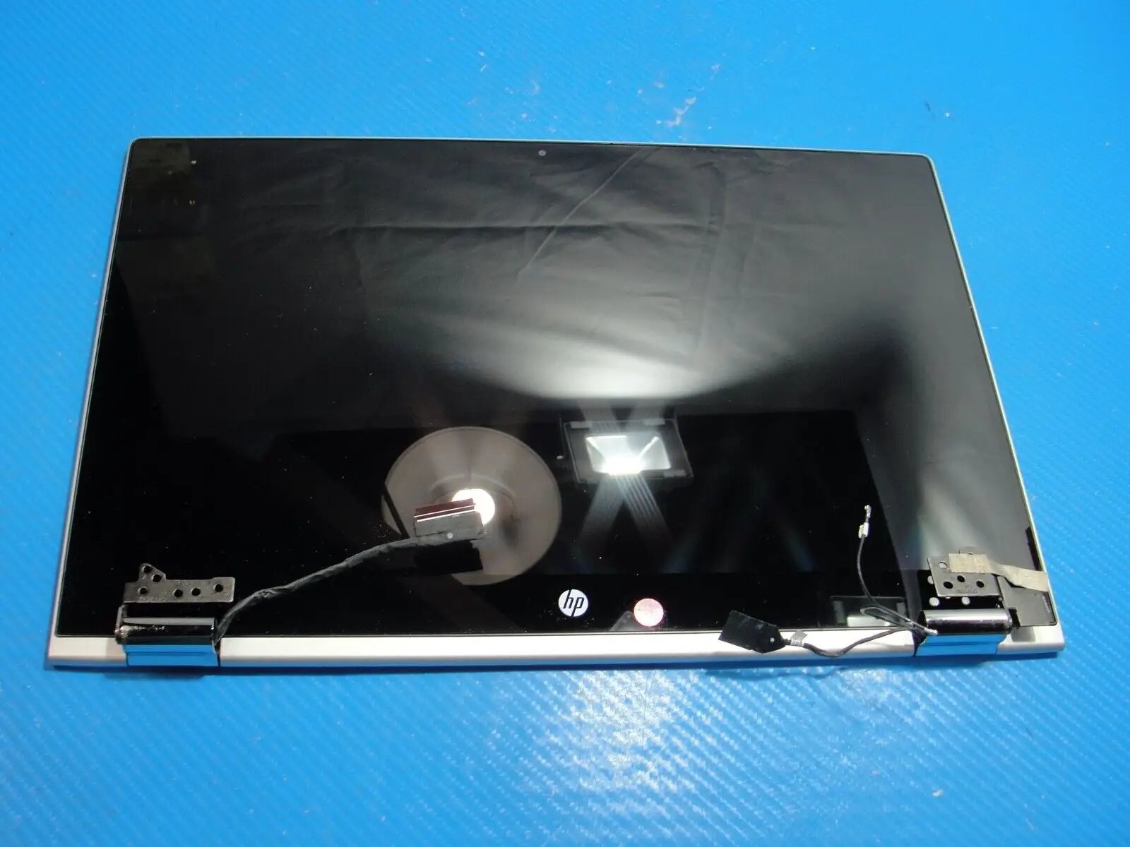 HP Pavilion x360 15-cr0051cl 15.6