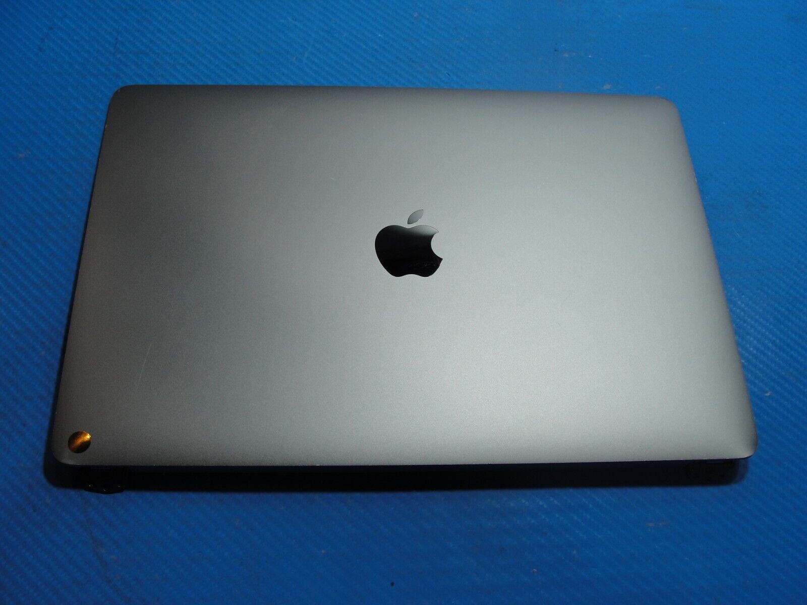 MacBook Pro A2338 13