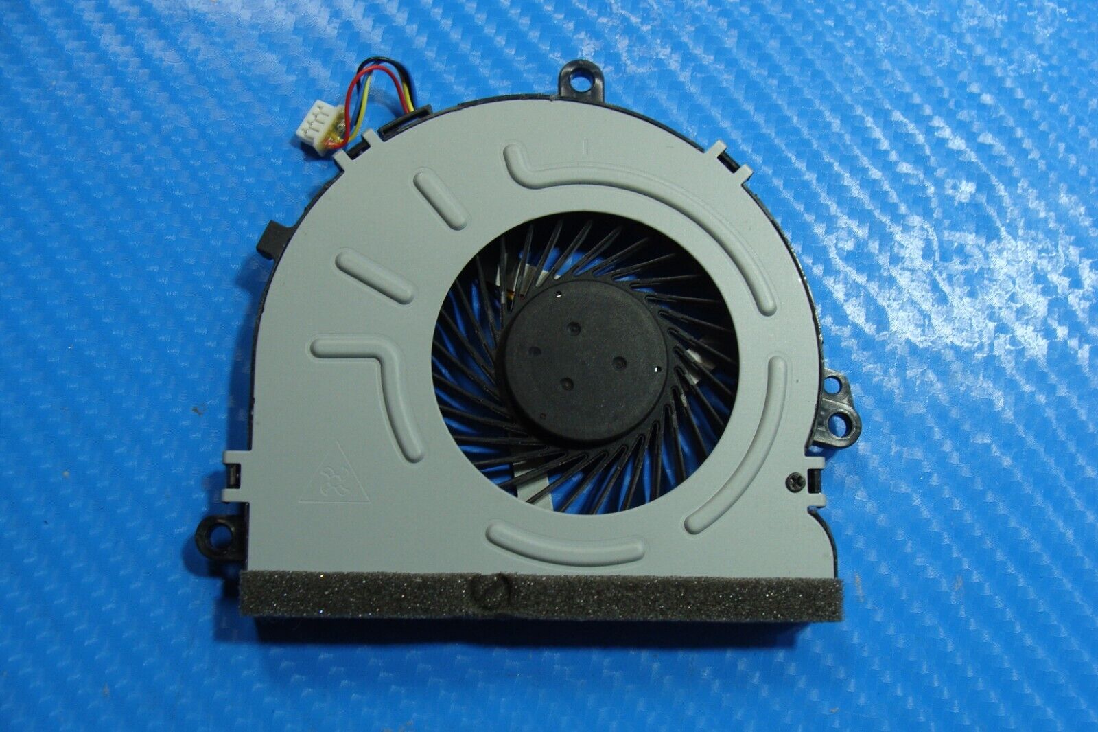 HP 15.6” 15-da0033wm Genuine Laptop CPU Cooling Fan L20474-001 DC28000L8D0