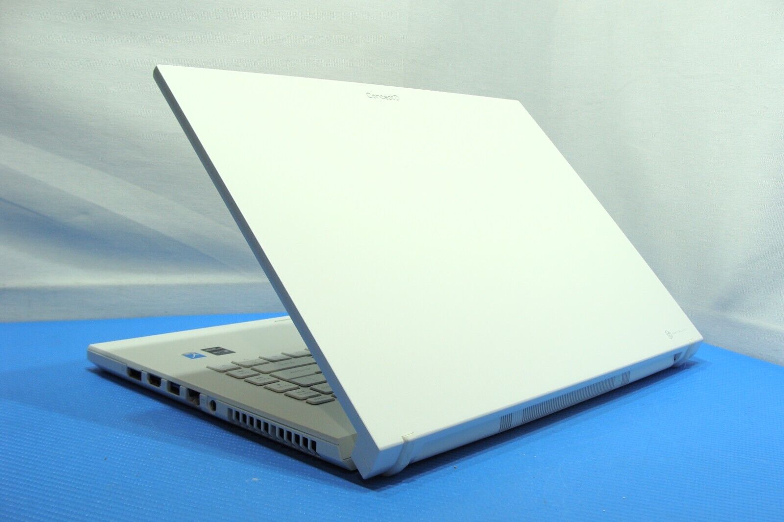 Acer ZSpace ConceptD 15.6