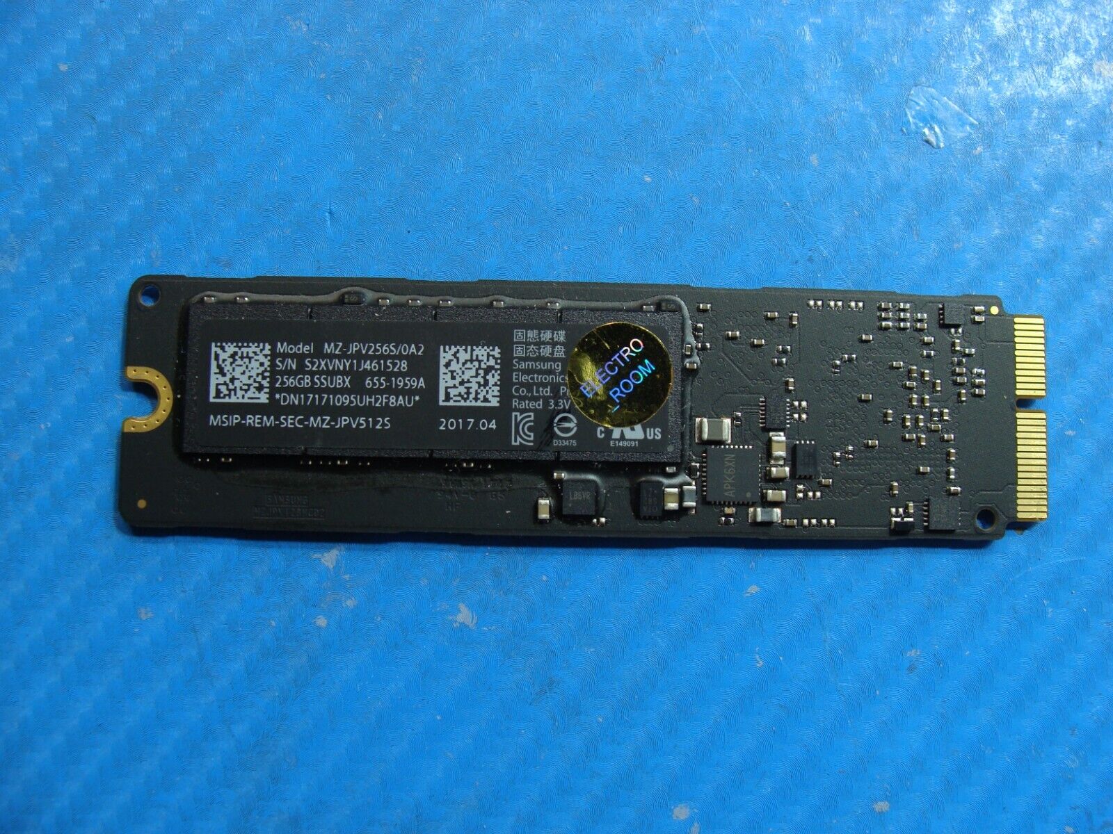 MacBook Air A1466 Samsung 256GB SSD Solid State Drive MZ-JPV256S/0A2 655-1959A