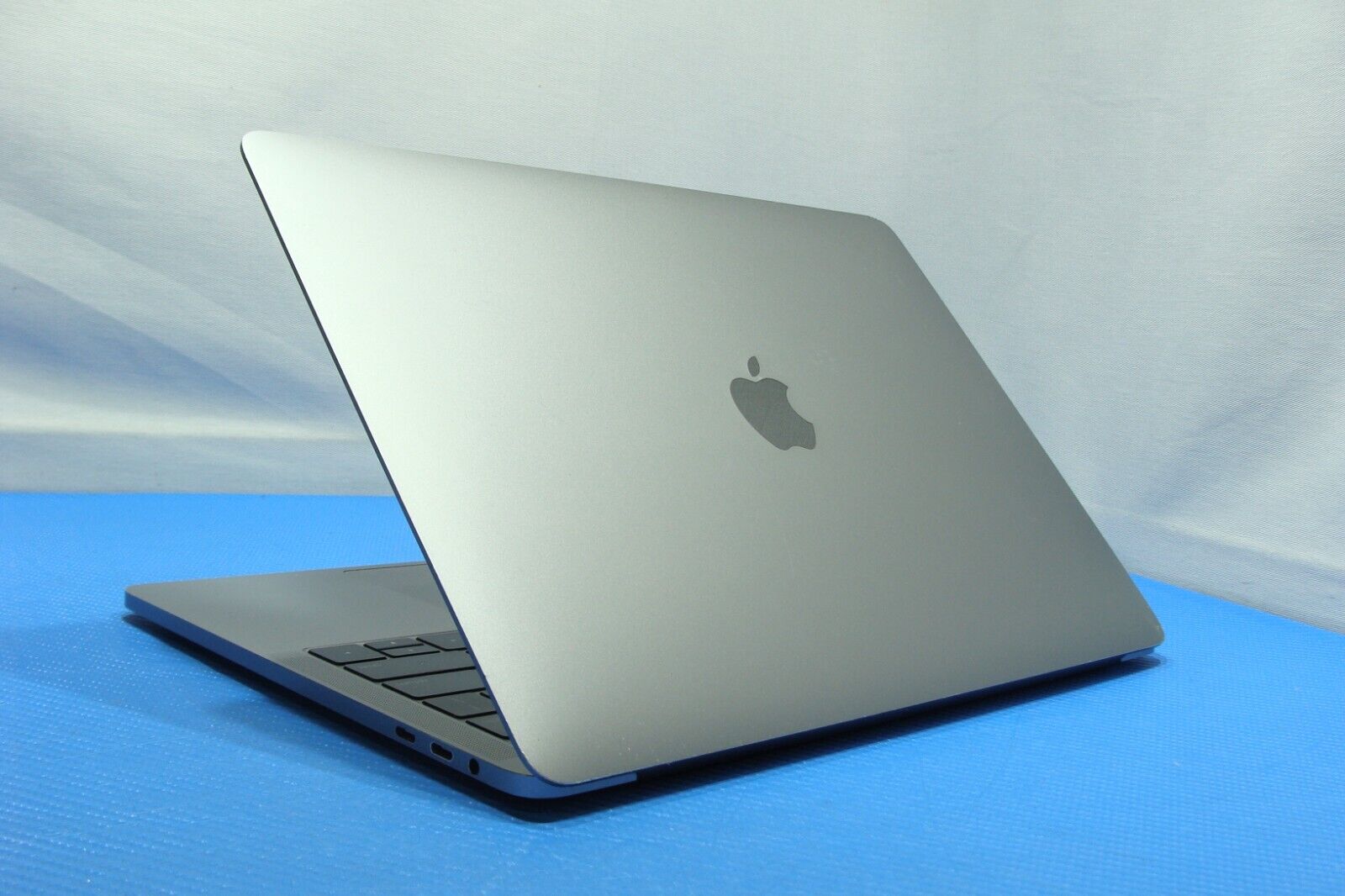 Apple Macbook Pro 13