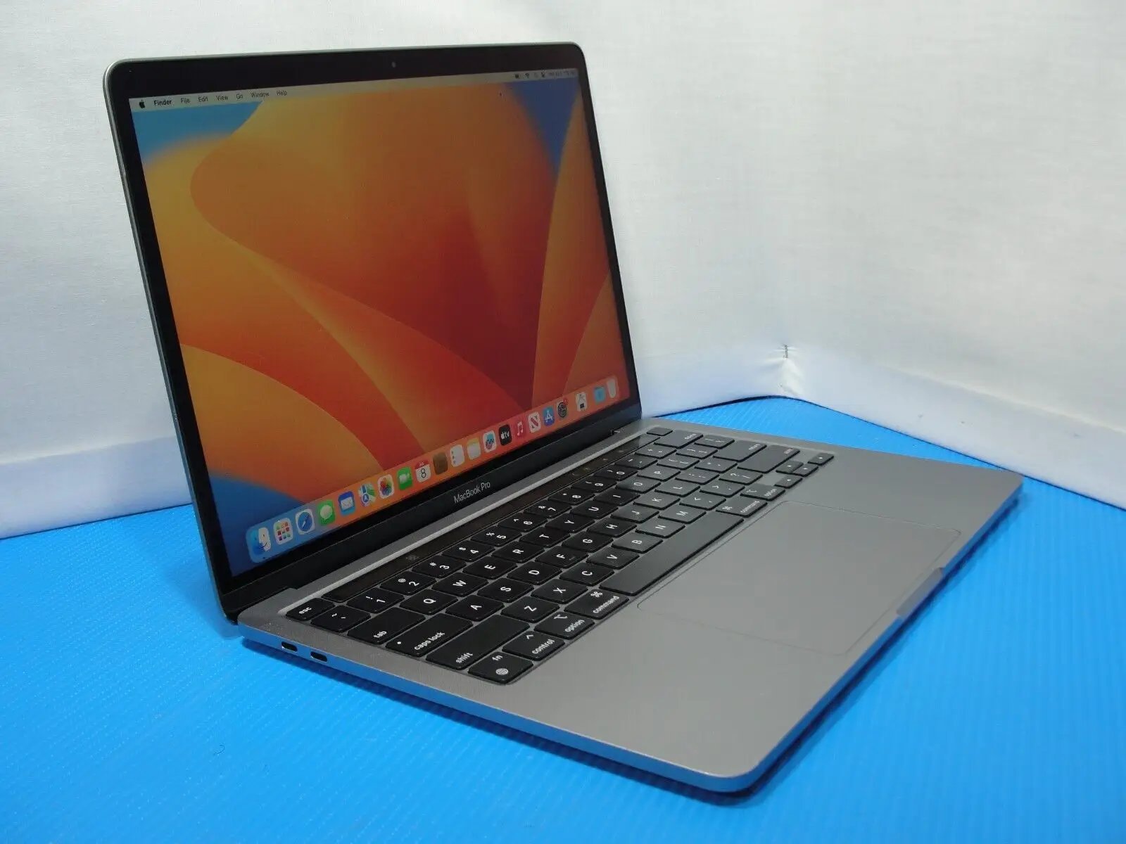 Apple MacBook Pro 13