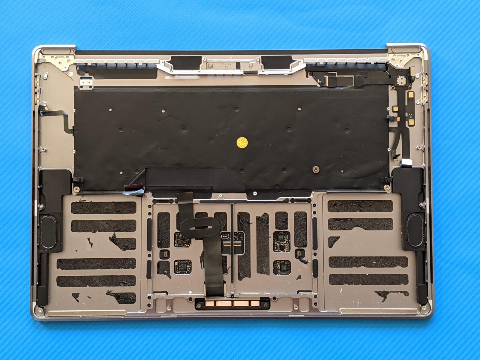 MacBook Pro A2141 16